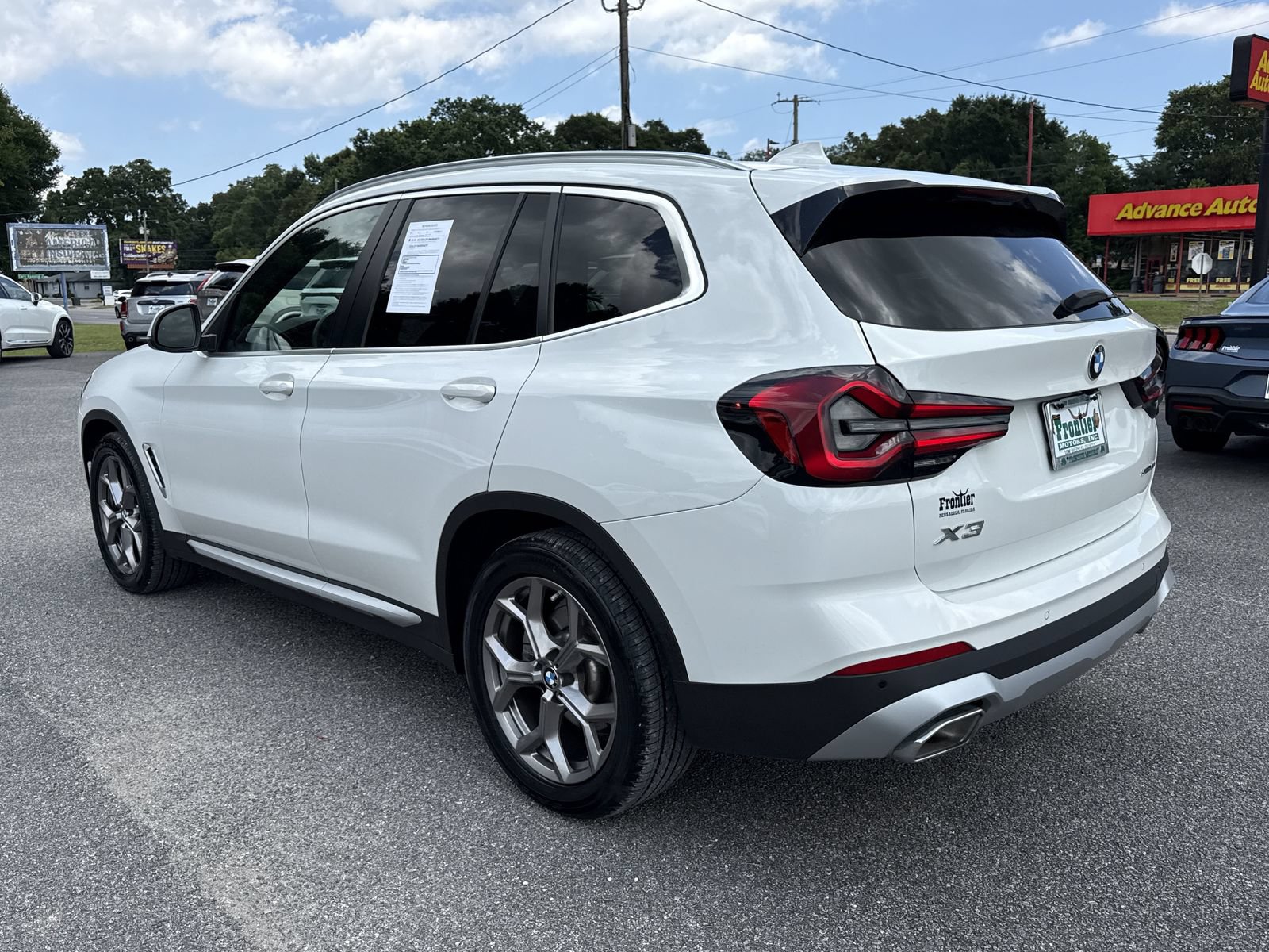 Used 2022 BMW X3 sDrive30i w/ Premium Package 2 RWD image 3