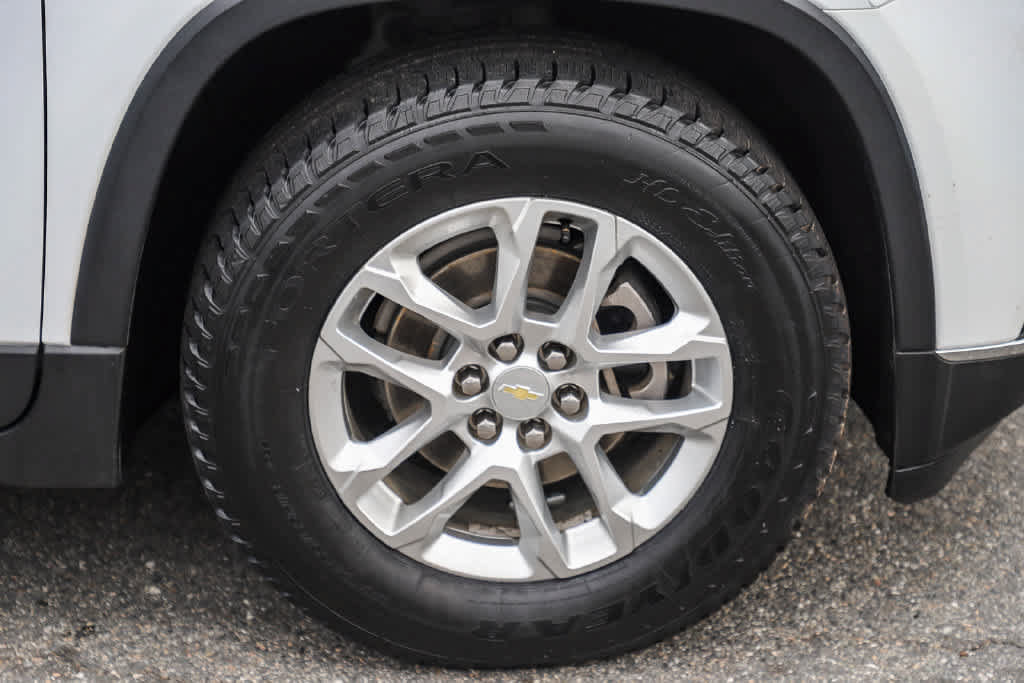 Used 2019 Chevrolet Traverse LT FWD image 10