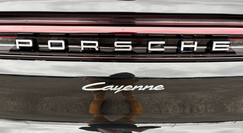 New 2026 Porsche Cayenne Coupe image 10