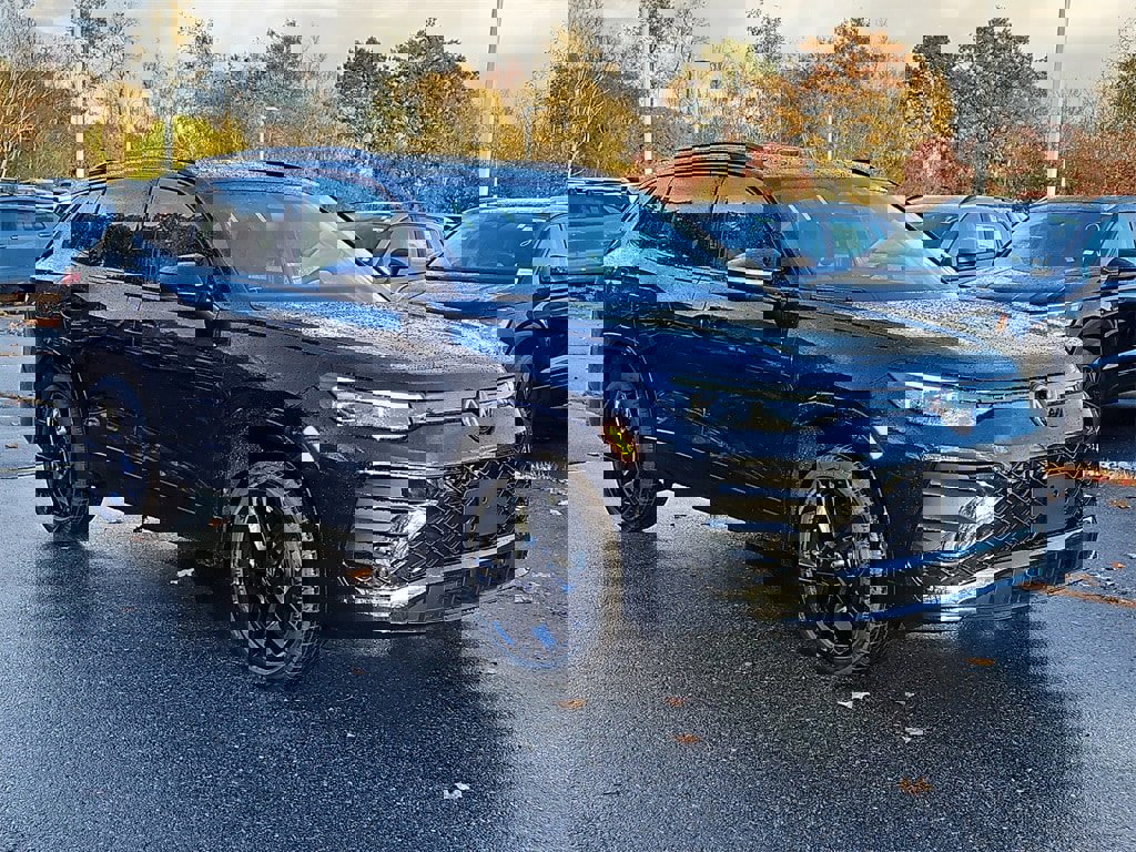 New 2026 Volkswagen Tiguan SE R-Line image 2