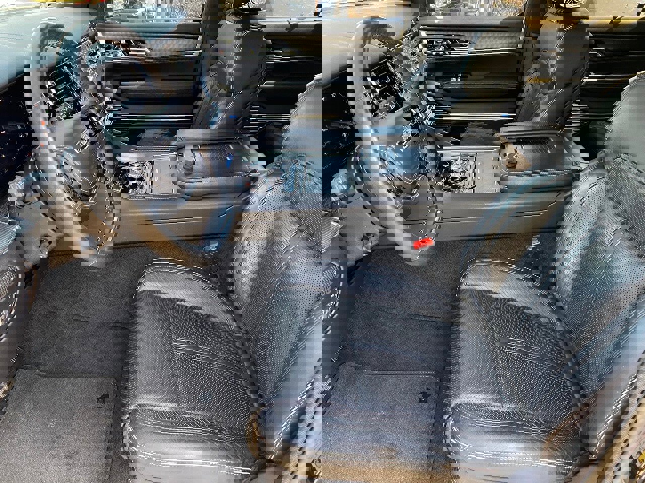 Used 2022 Jeep Grand Wagoneer Series II w/ Quick Order Packagew 28T image 13