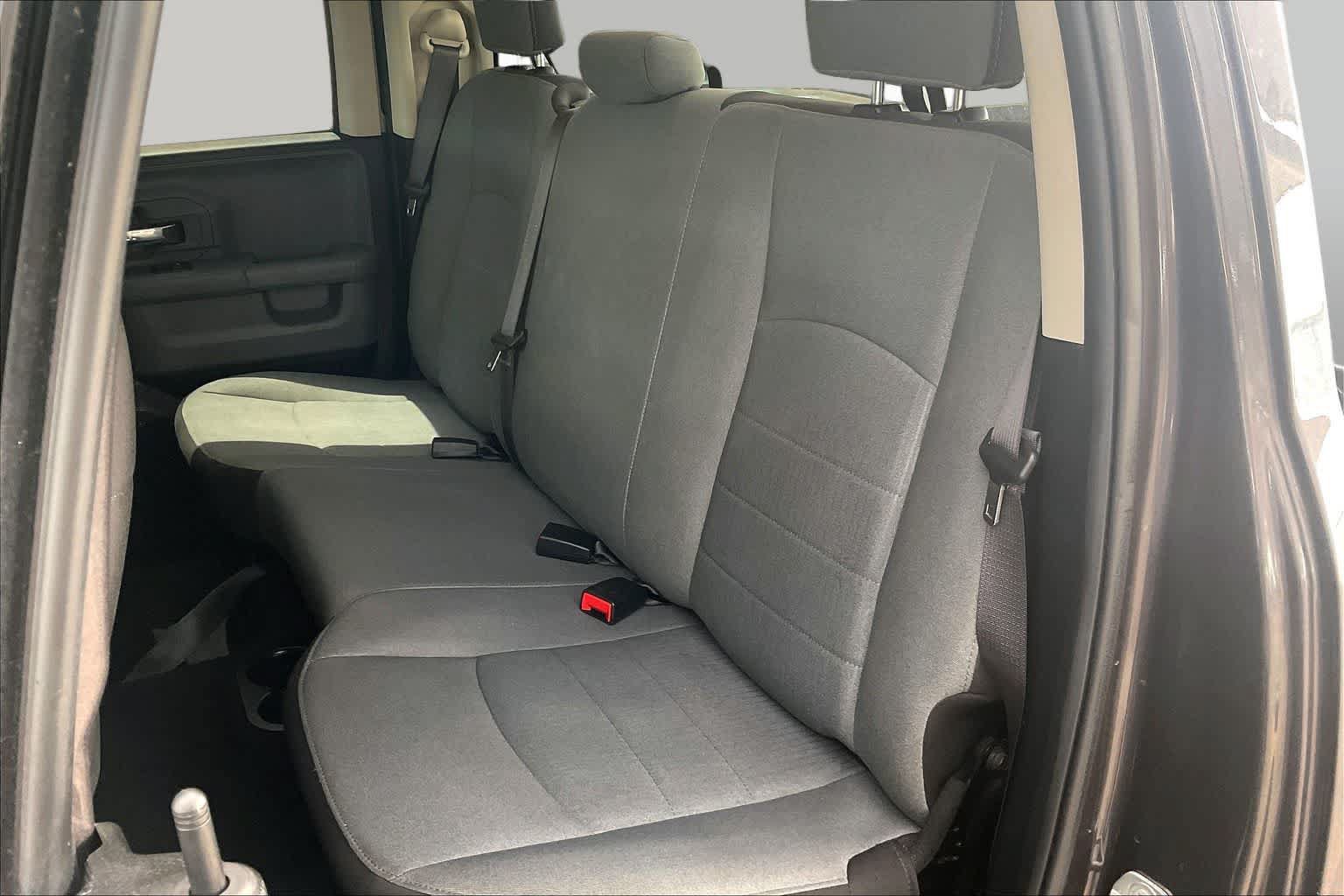 Used 2024 RAM 1500 Classic SLT AWD/4WD image 19