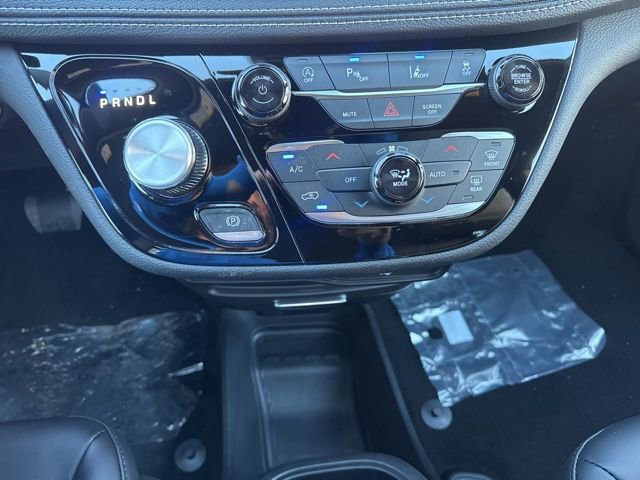 New 2026 Chrysler Pacifica Select image 19