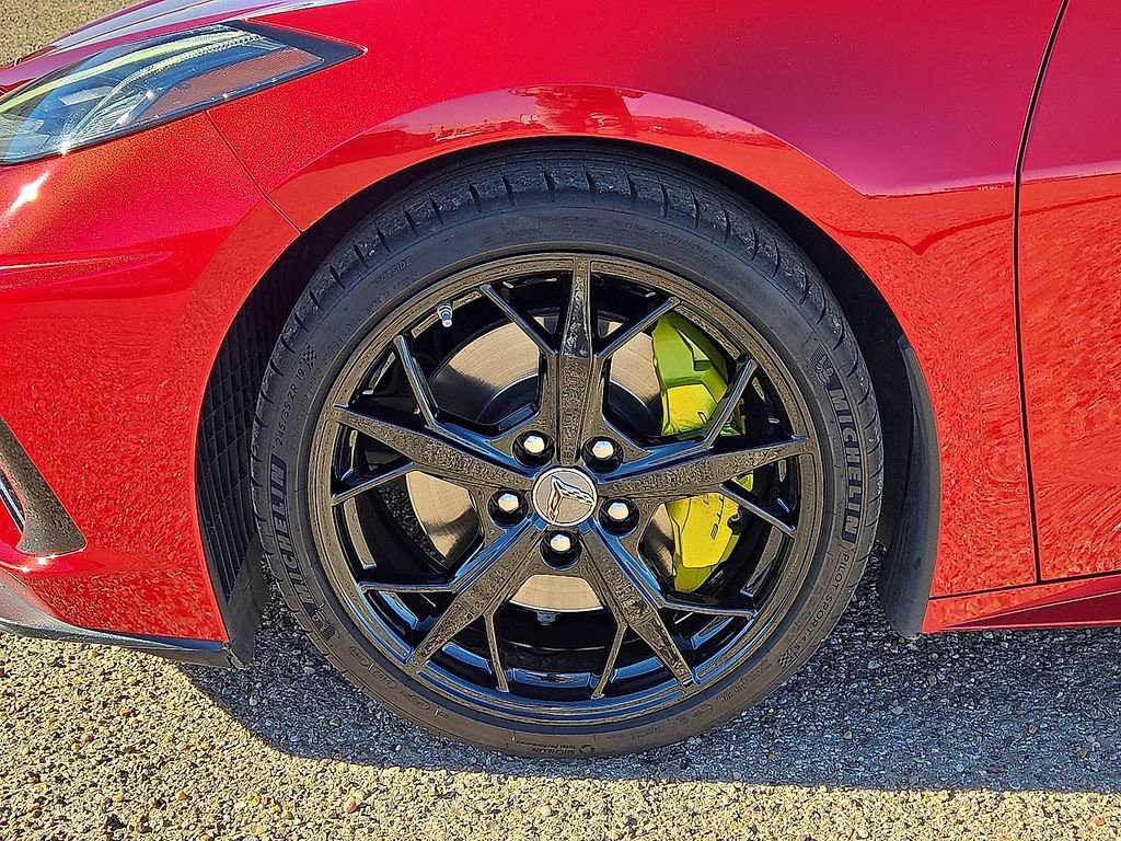 Used 2021 Chevrolet Corvette Stingray Premium Cpe w/ Z51 Performance Package image 12