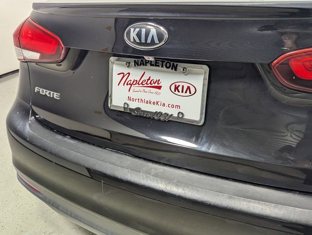 Used 2017 Kia Forte S w/ S Technology Package image 8