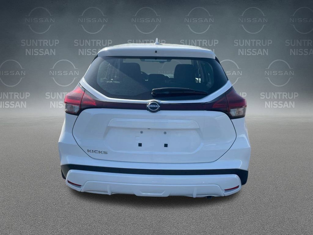 New 2025 Nissan Kicks Play S image 14