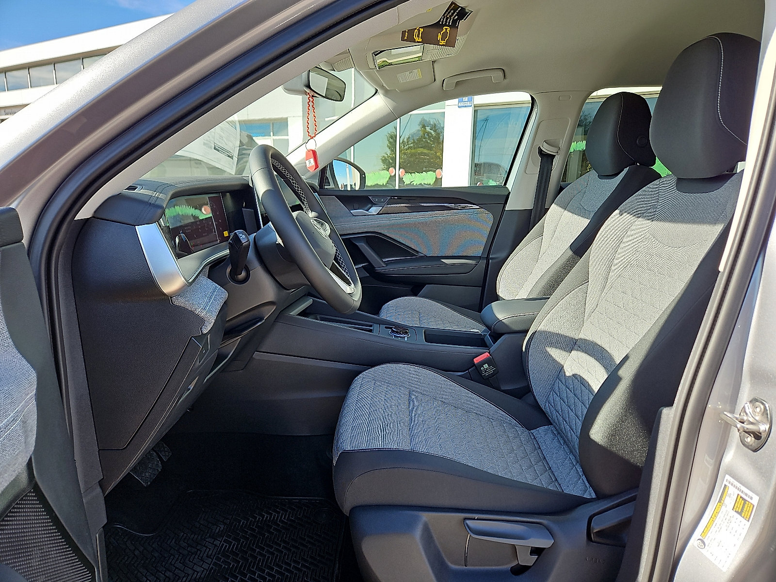 New 2026 Volkswagen Tiguan S image 10