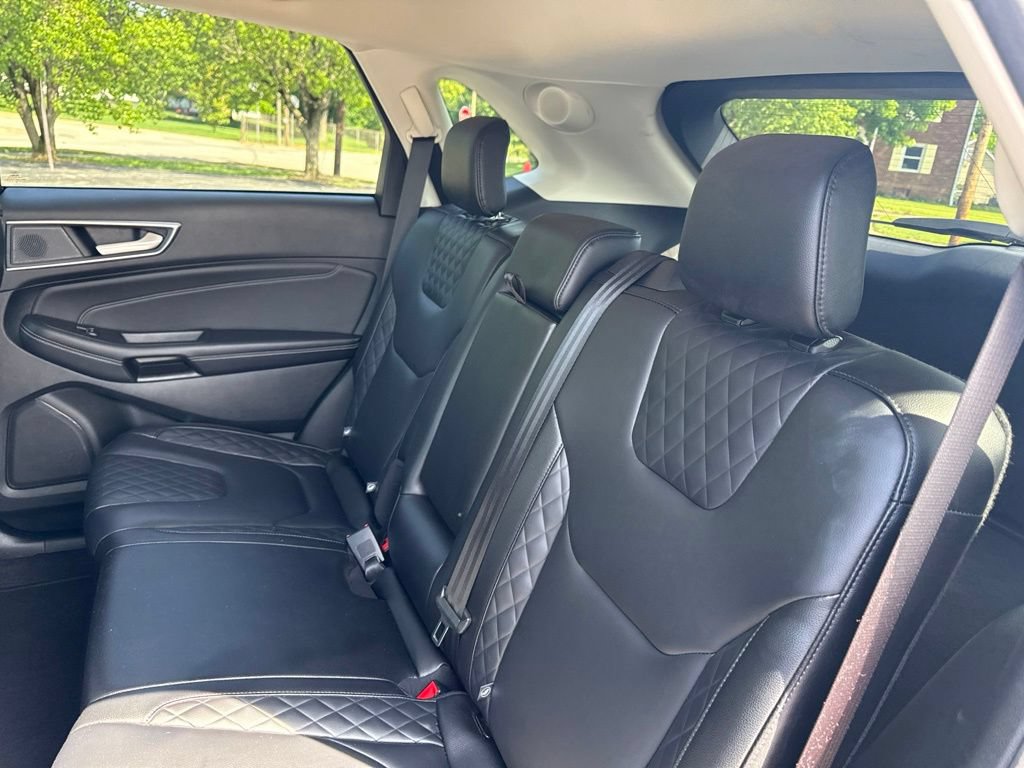 Used 2024 Ford Edge Titanium AWD/4WD image 13