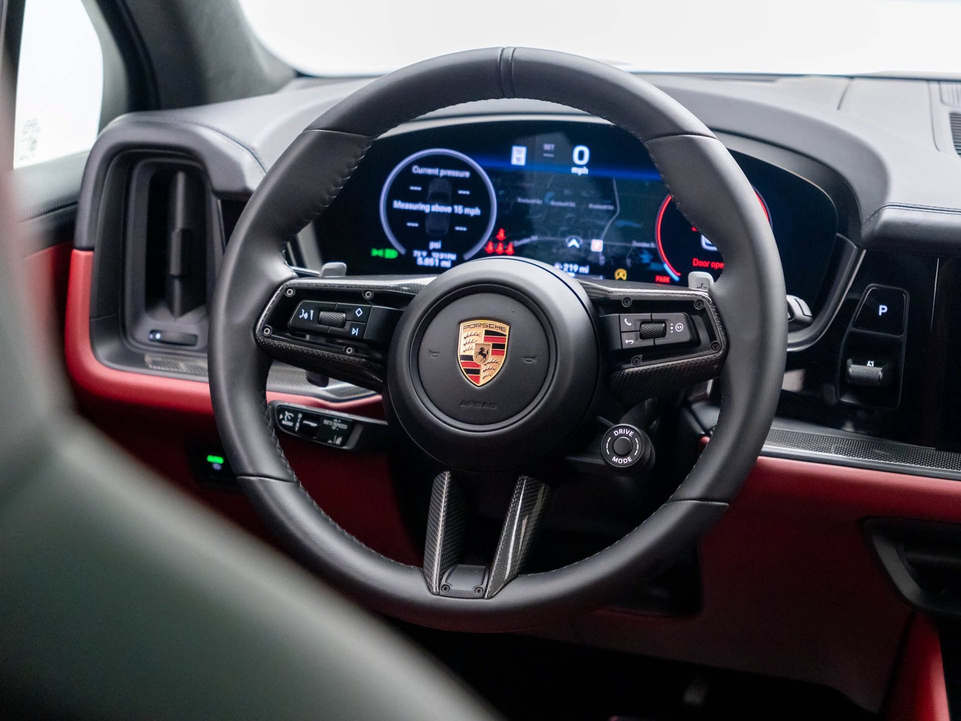 Used 2026 Porsche Cayenne GTS AWD/4WD image 11
