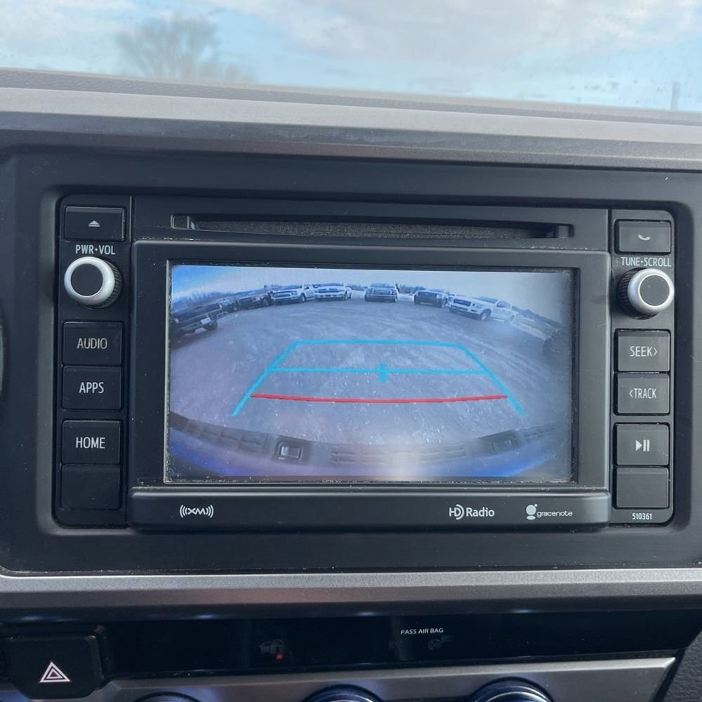 Used 2018 Toyota Tacoma SR5 image 10