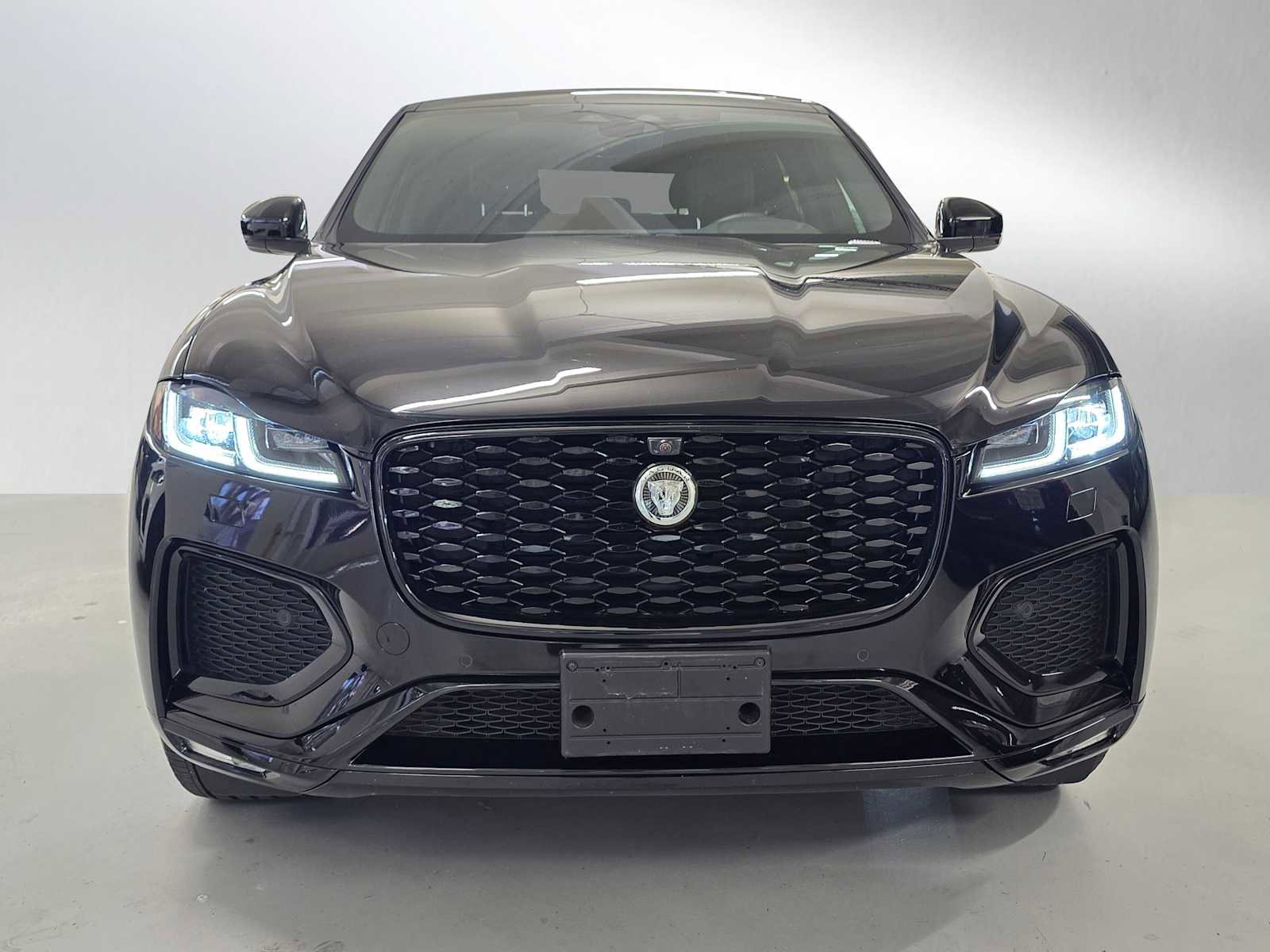 Used 2026 Jaguar F-PACE R-Dynamic S AWD/4WD image 8