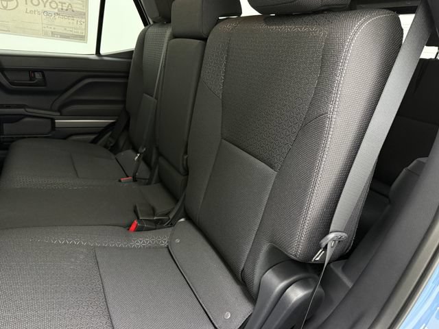 New 2026 Toyota 4Runner SR5 AWD/4WD image 34
