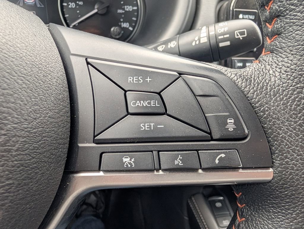 Used 2023 Nissan Kicks SR w/ SR Premium Package FWD image 27