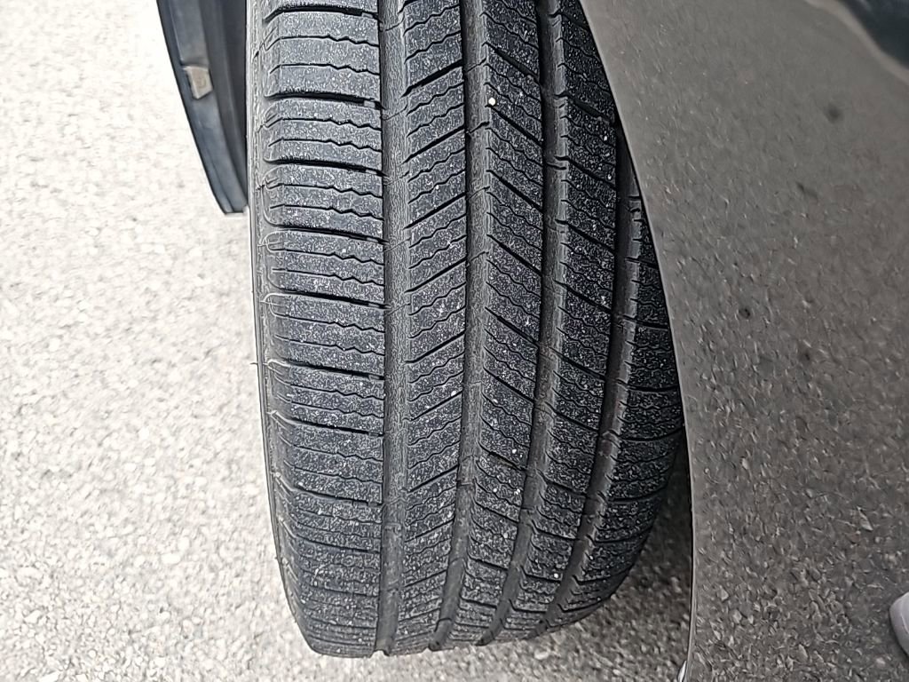 Used 2018 Lexus ES 350 w/ Luxury Package w/Wood Trim image 30