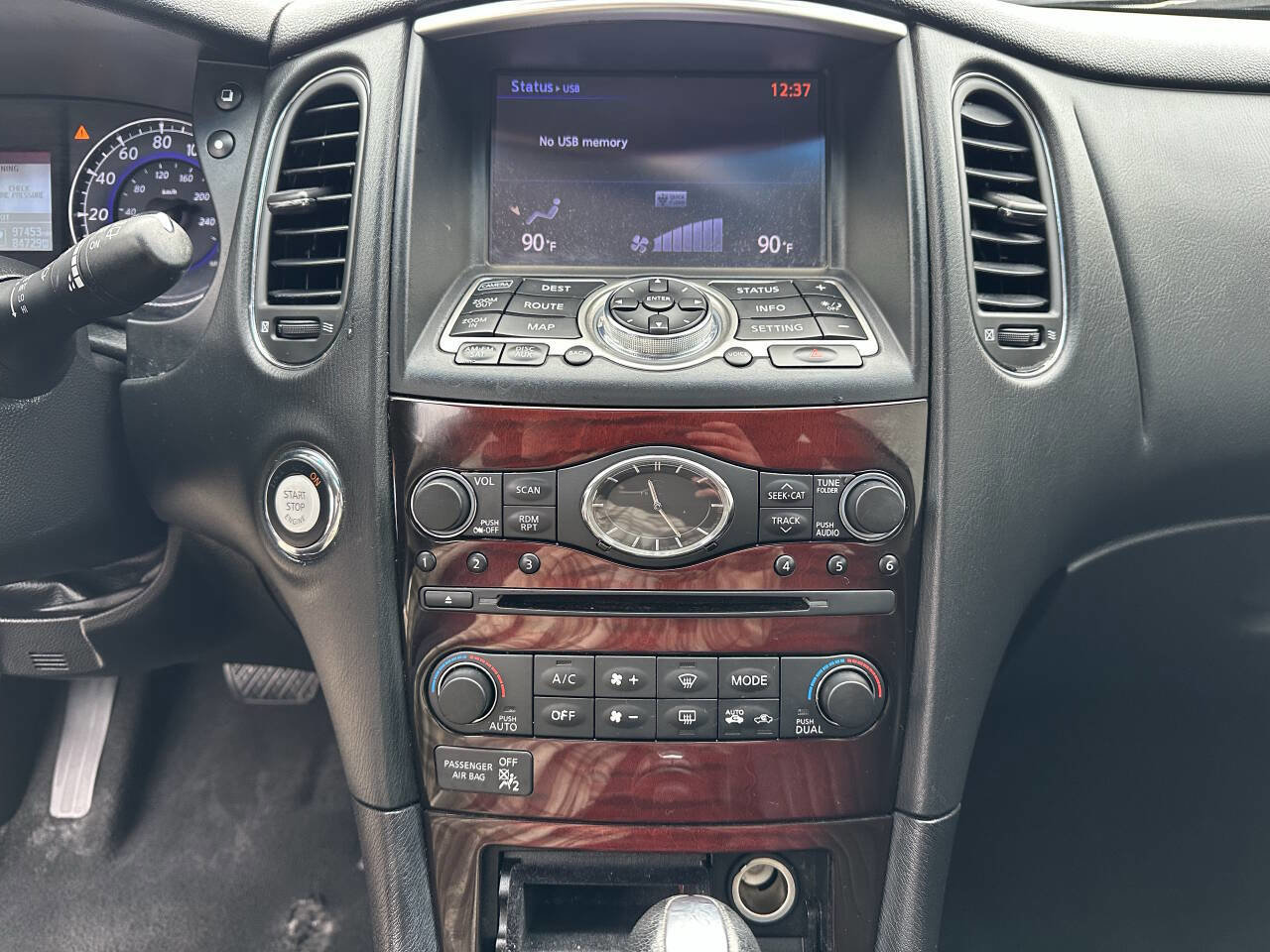 Used 2016 INFINITI QX50 AWD w/ Premium Plus Package image 15