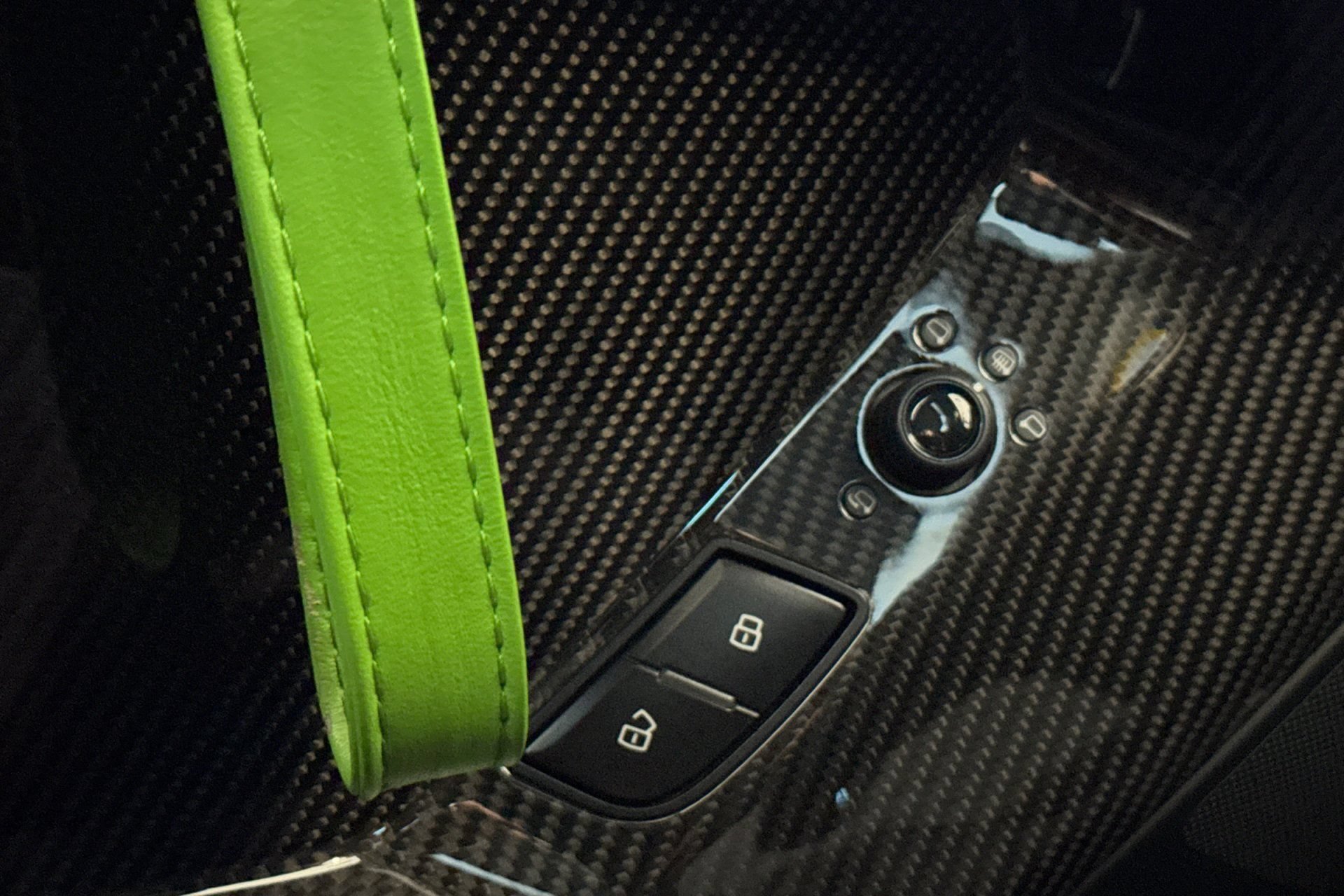 Used 2020 Lamborghini Aventador SVJ AWD/4WD image 13