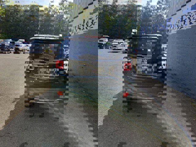 Used 2015 Jeep Renegade Limited image 7