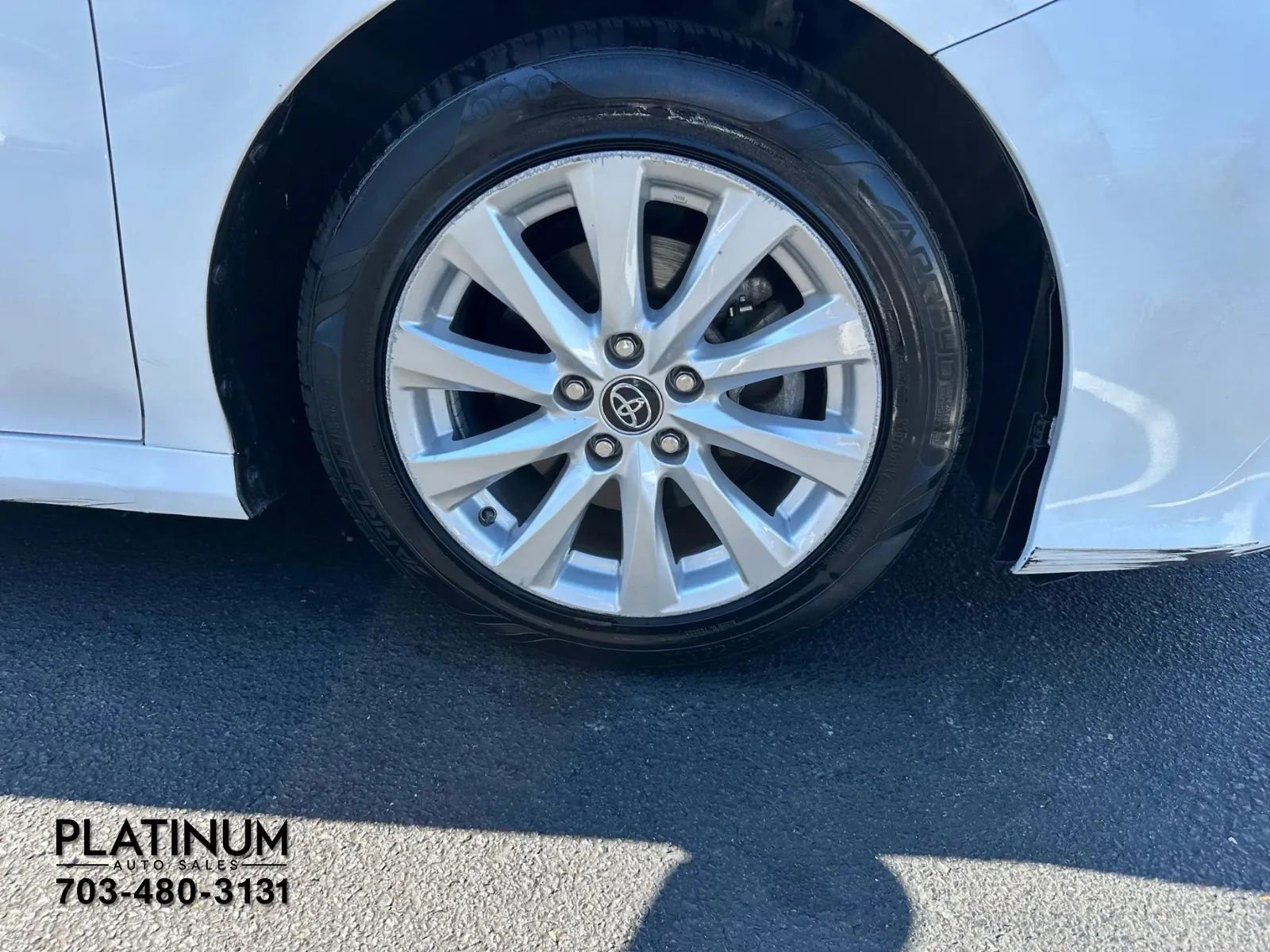 Used 2020 Toyota Camry LE image 13