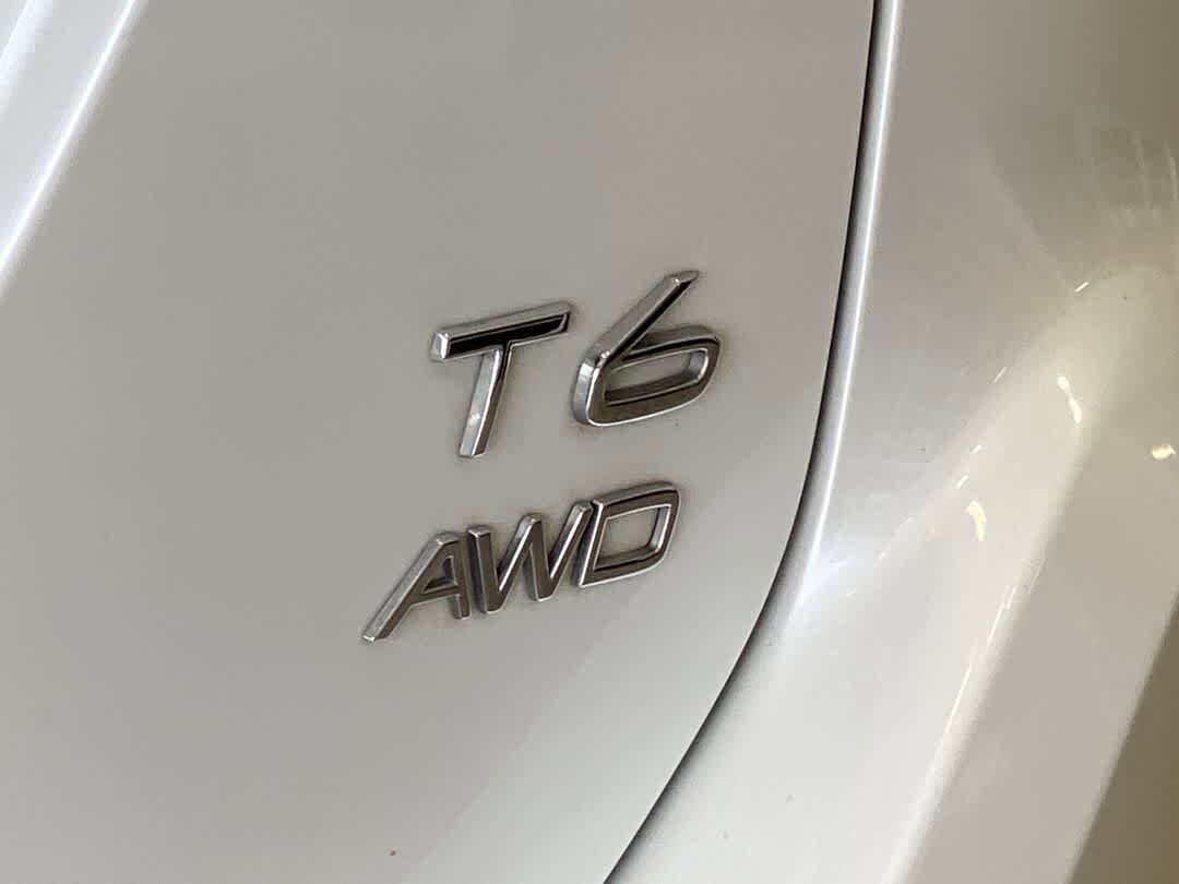 Used 2015 Volvo XC60 T6 AWD/4WD image 12