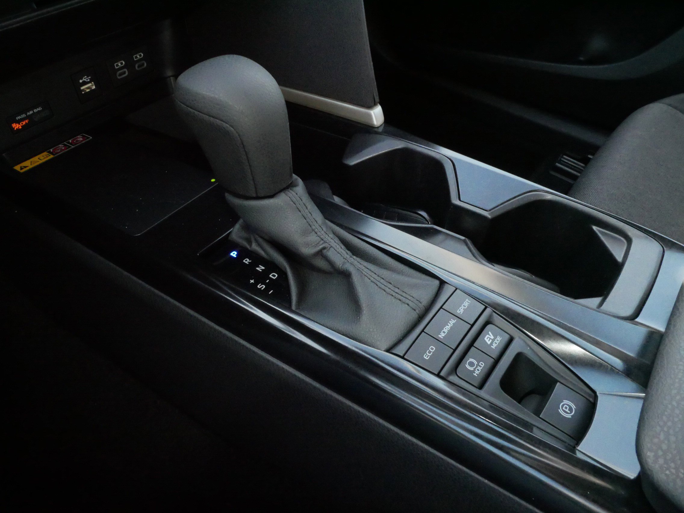 Certified 2025 Toyota Camry LE image 24