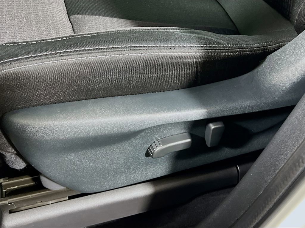 Used 2023 Subaru Ascent Premium w/ Convenience Package image 17