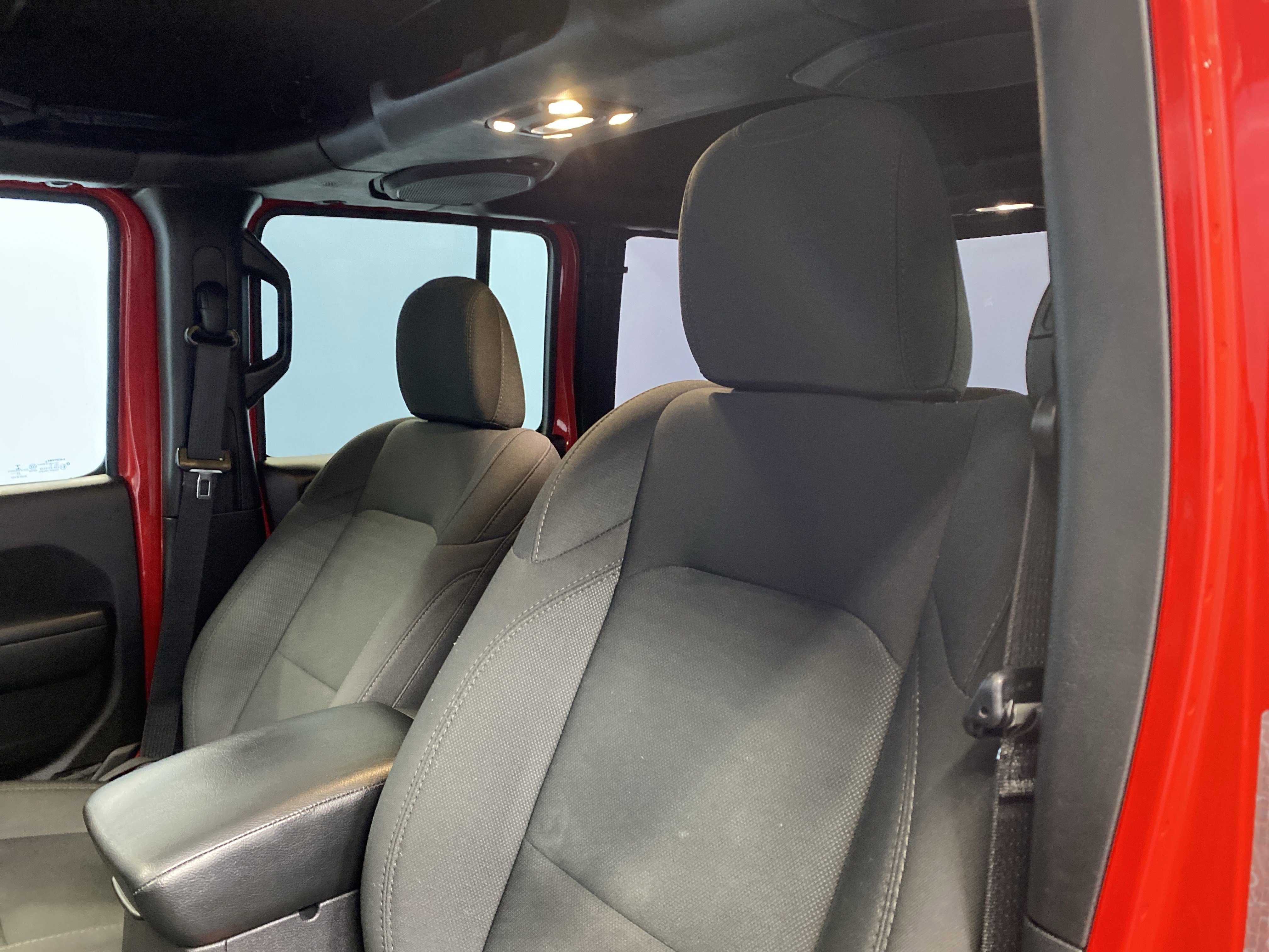 Certified 2023 Jeep Wrangler Willys AWD/4WD image 8