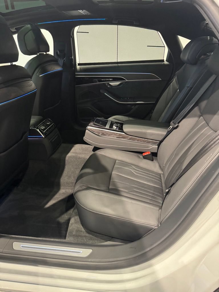Used 2025 Audi A8 L 3.0T AWD/4WD image 29