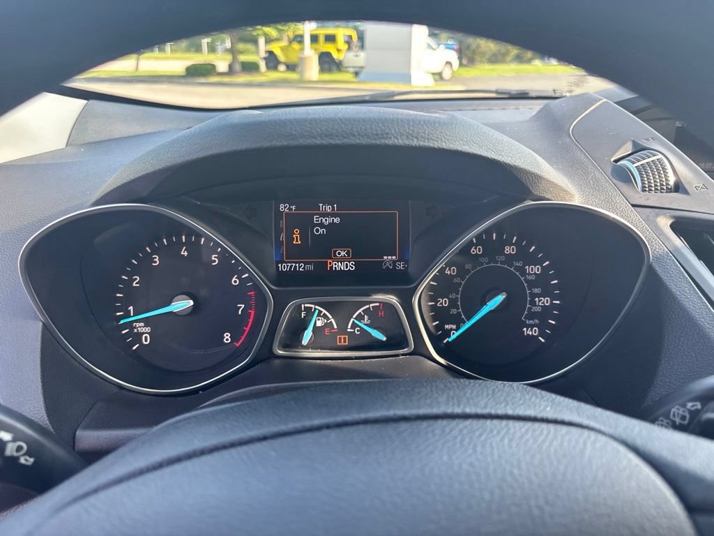Used 2017 Ford Escape SE AWD/4WD image 16
