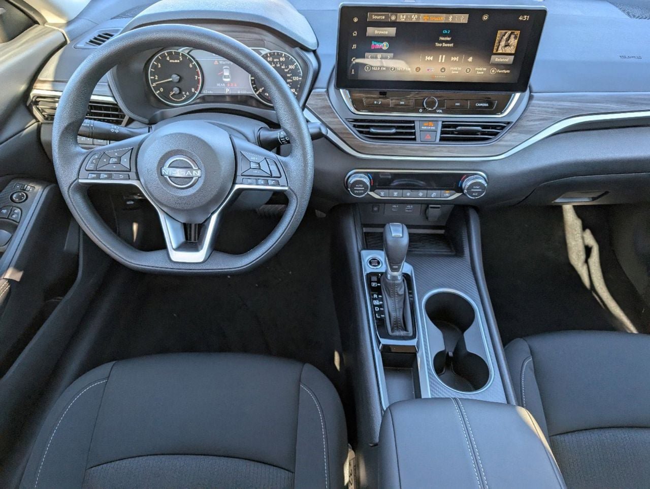 New 2025 Nissan Altima 2.5 SV w/ SV Special Edition Package FWD image 9