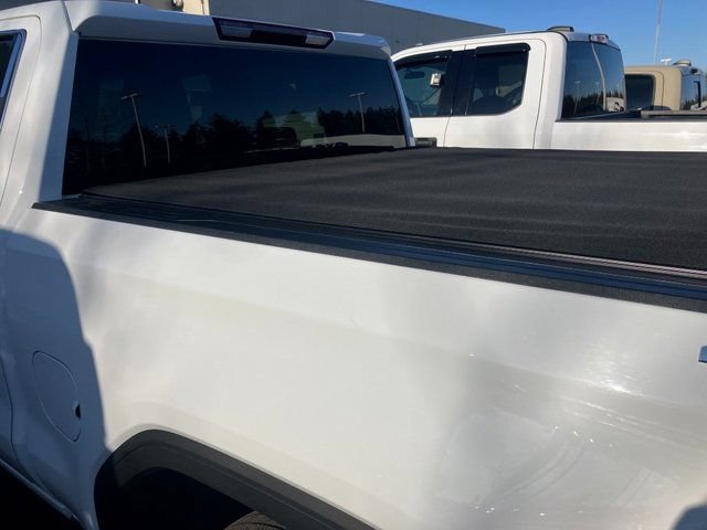 Used 2024 GMC Sierra 1500 SLT AWD/4WD image 3