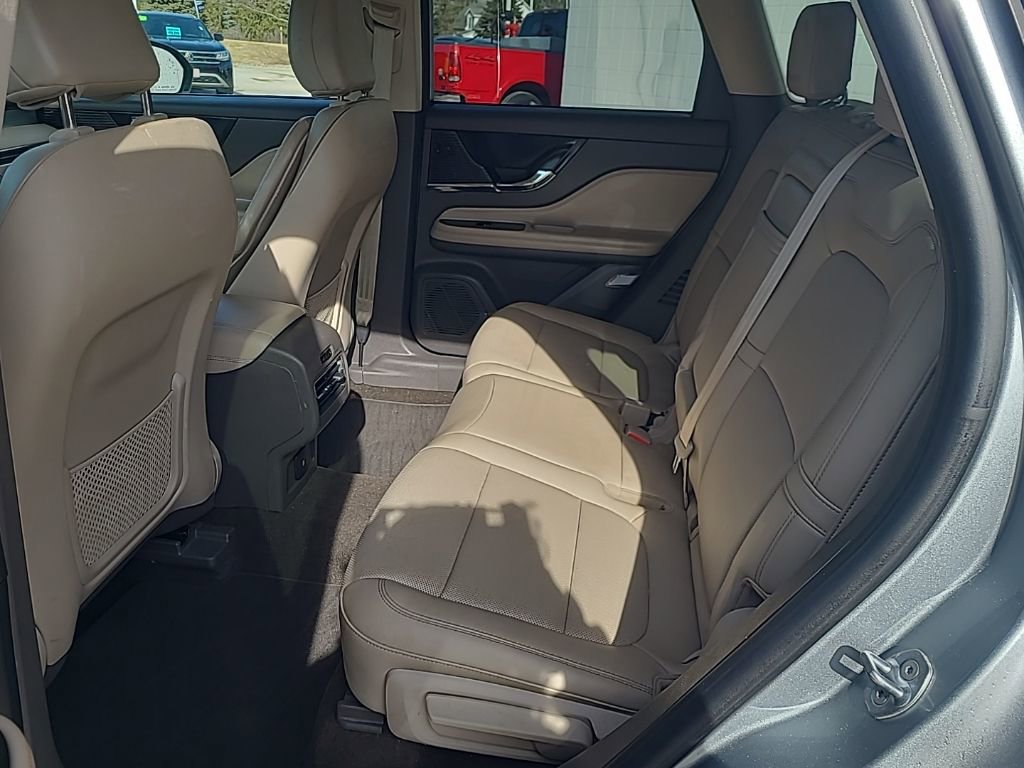 Used 2022 Lincoln Corsair AWD w/ Equipment Group 101A image 13