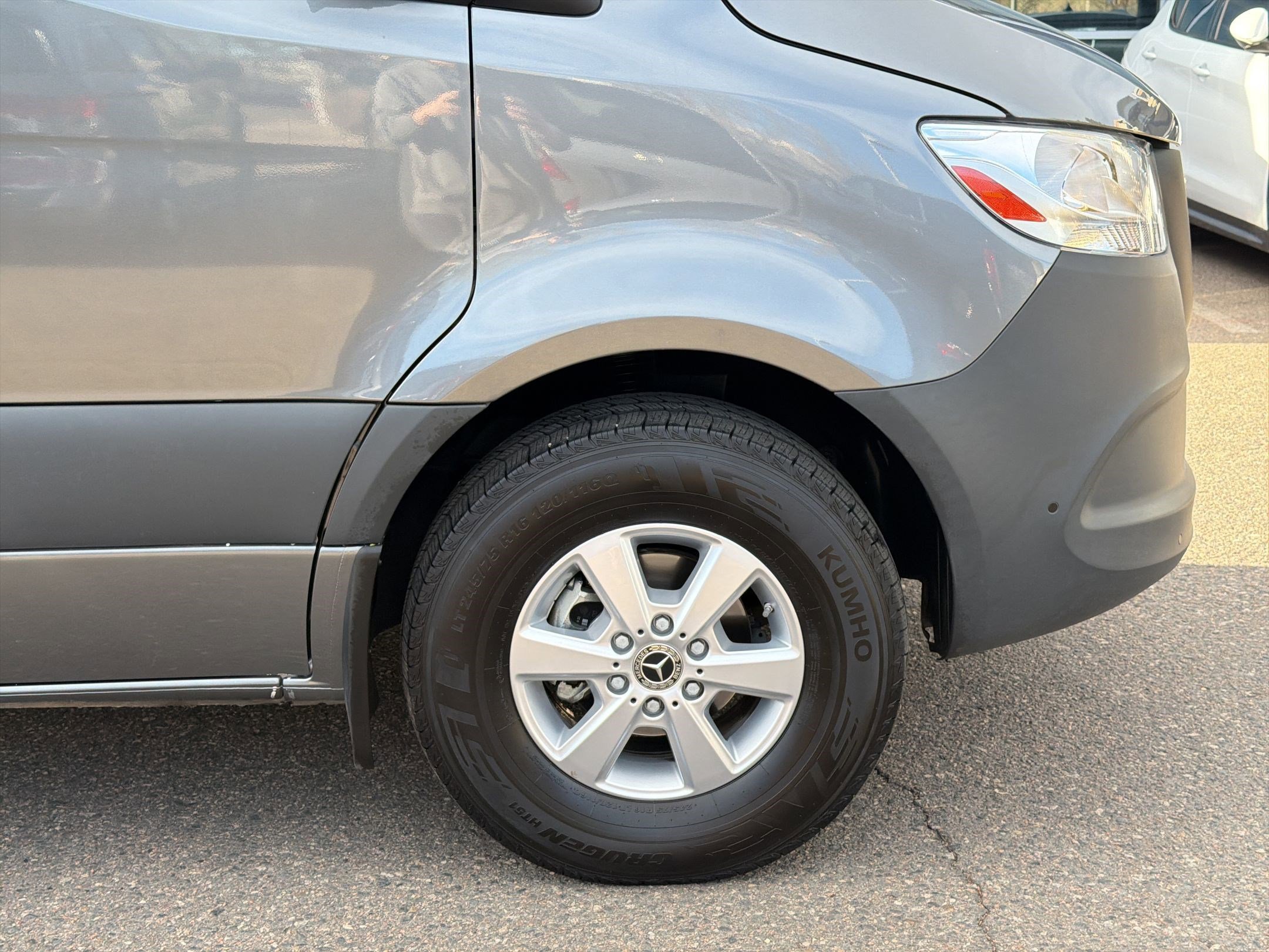 Used 2024 Mercedes-Benz Sprinter 2500 image 12