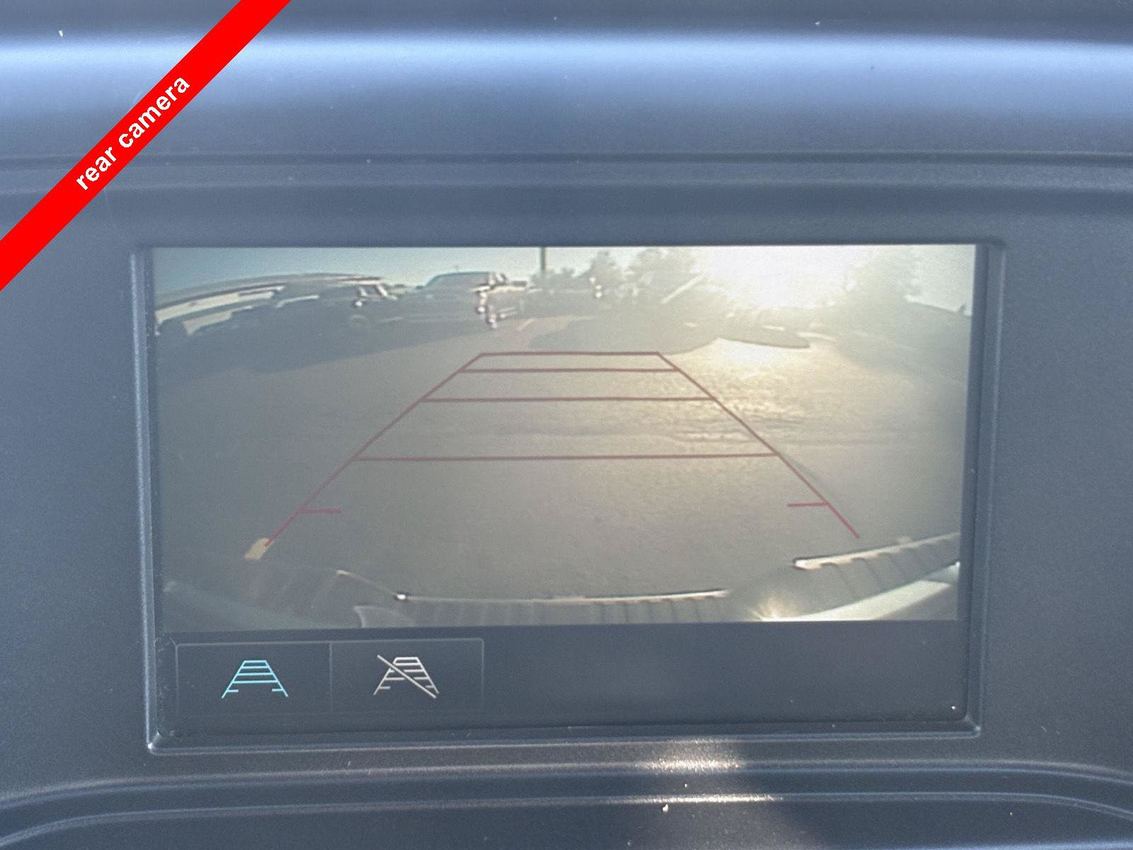Used 2018 GMC Sierra 1500 4x4 Double Cab w/ Sierra Convenience Package image 4