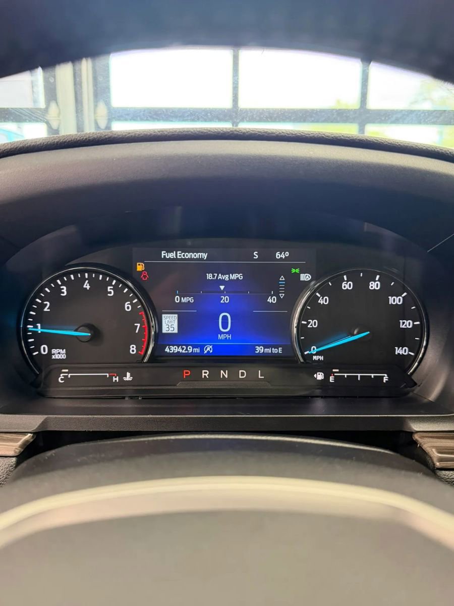 Used 2021 Ford Explorer Limited AWD/4WD image 36