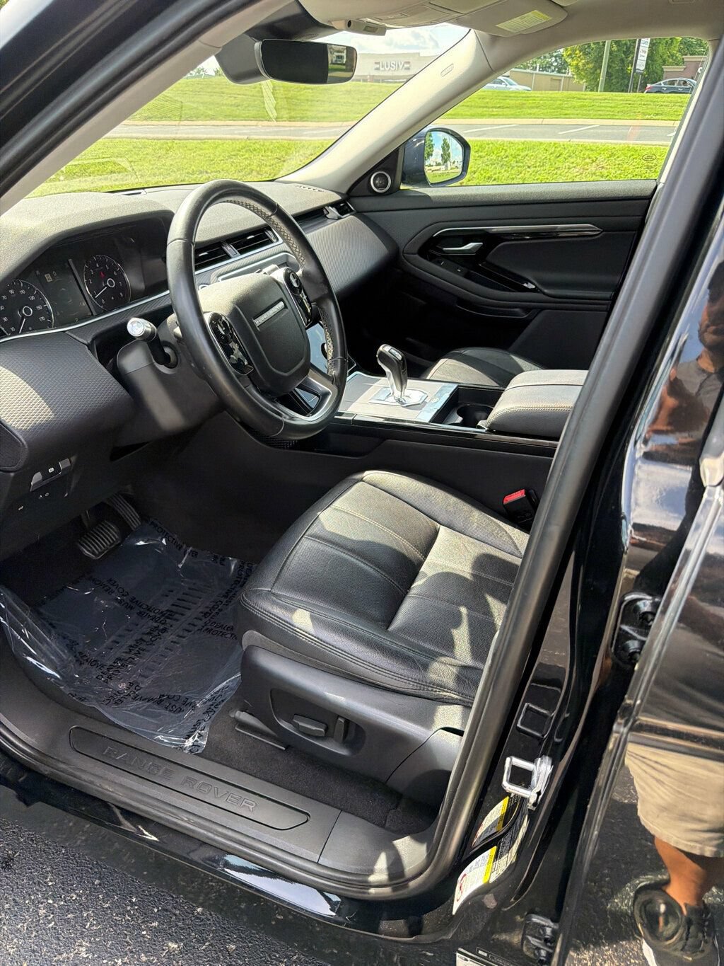Used 2020 Land Rover Range Rover Evoque S AWD/4WD image 9