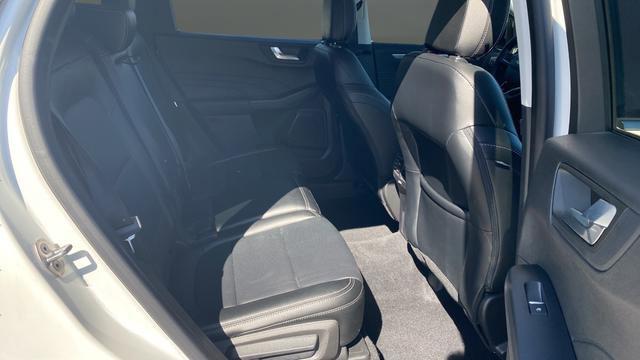 Used 2022 Ford Escape Titanium w/ Class II Trailer Tow Package AWD/4WD image 26