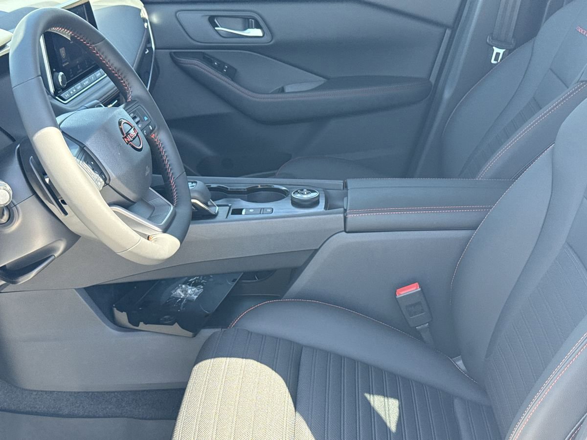 New 2026 Nissan Rogue SV AWD/4WD image 22