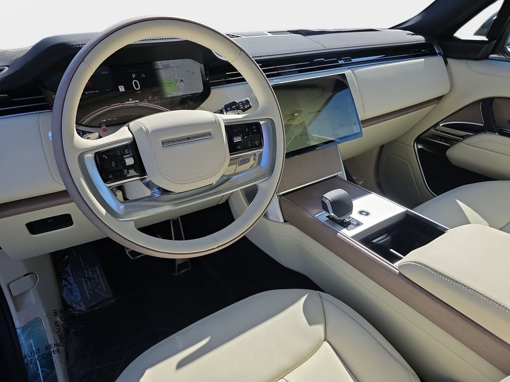 New 2026 Land Rover Range Rover SE image 16