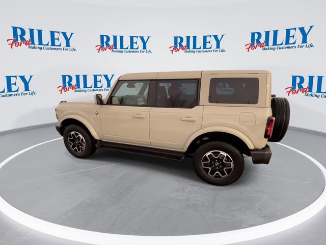 New 2025 Ford Bronco Outer Banks image 5