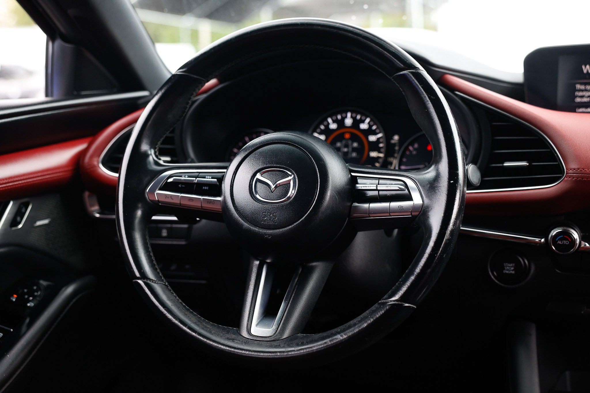Used 2019 MAZDA MAZDA3 Hatchback w/ Premium Package FWD image 33