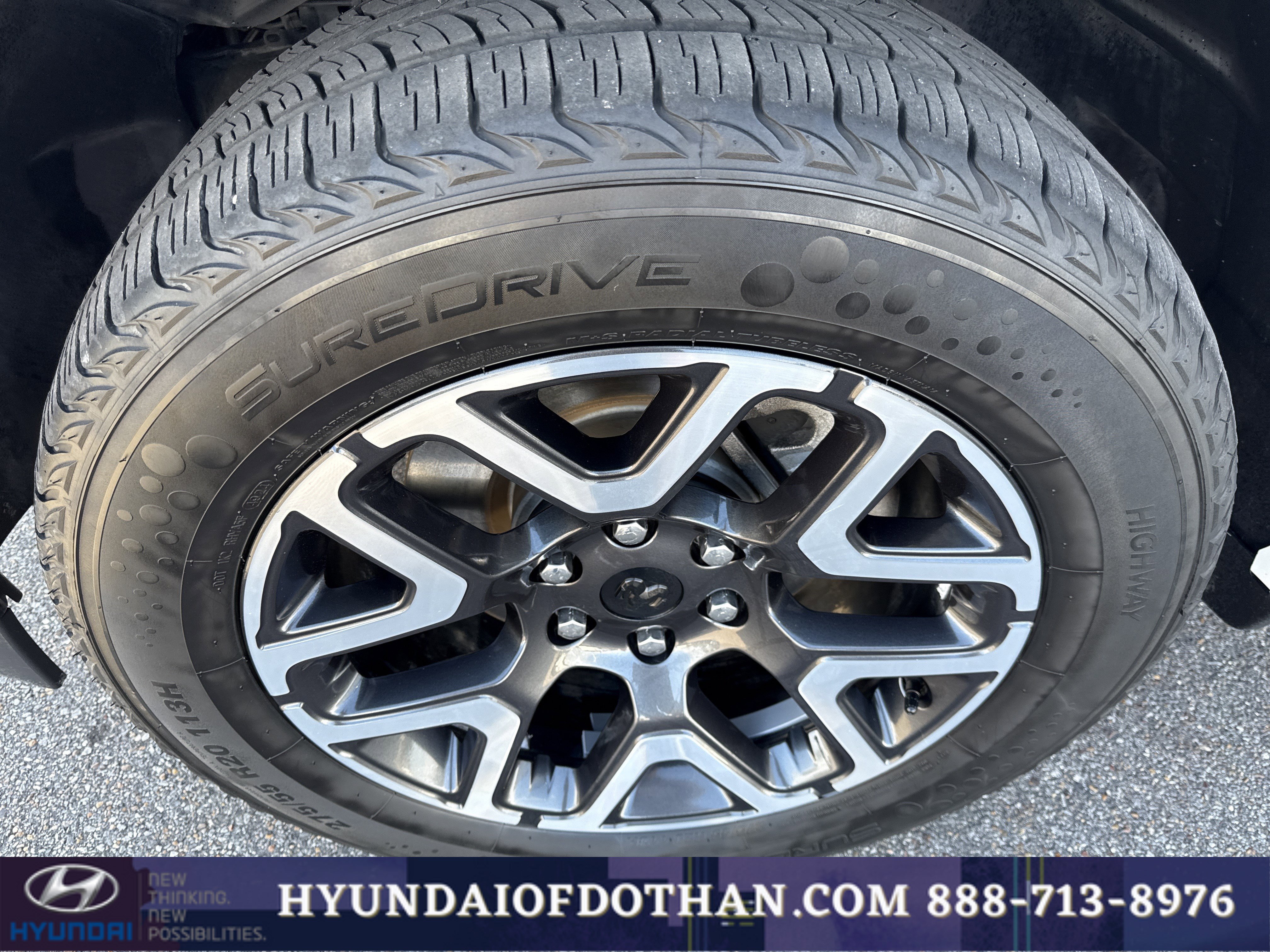 Used 2025 RAM 1500 Laramie image 19