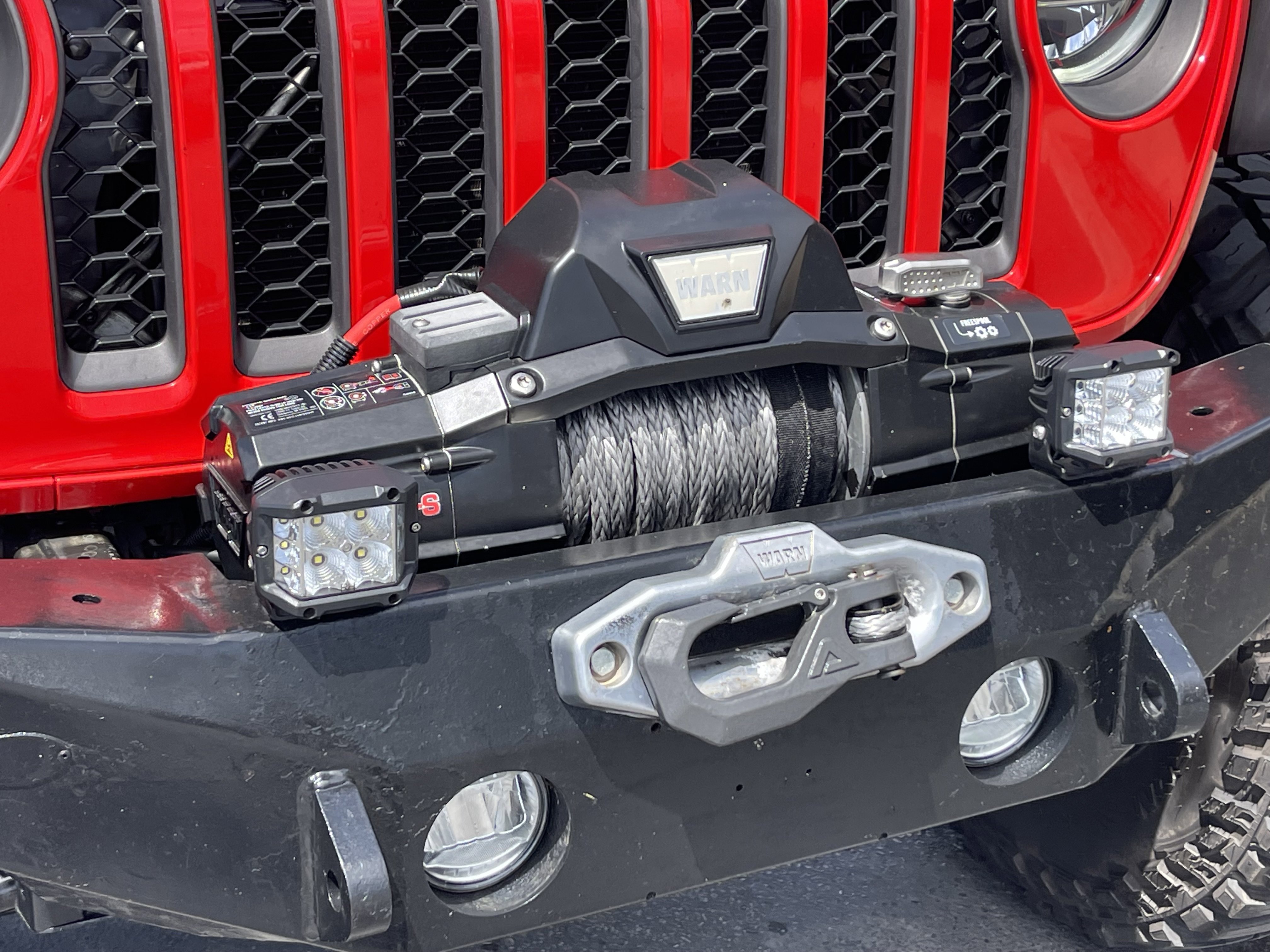 Used 2021 Jeep Gladiator Rubicon AWD/4WD image 3