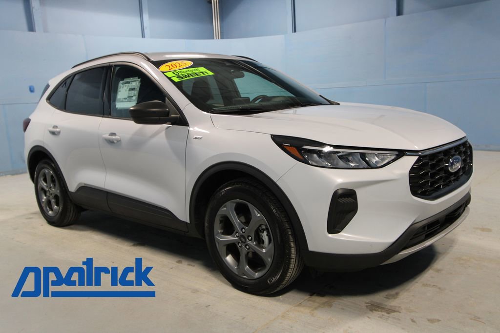Used 2025 Ford Escape ST-Line w/ Equipment Group 301A