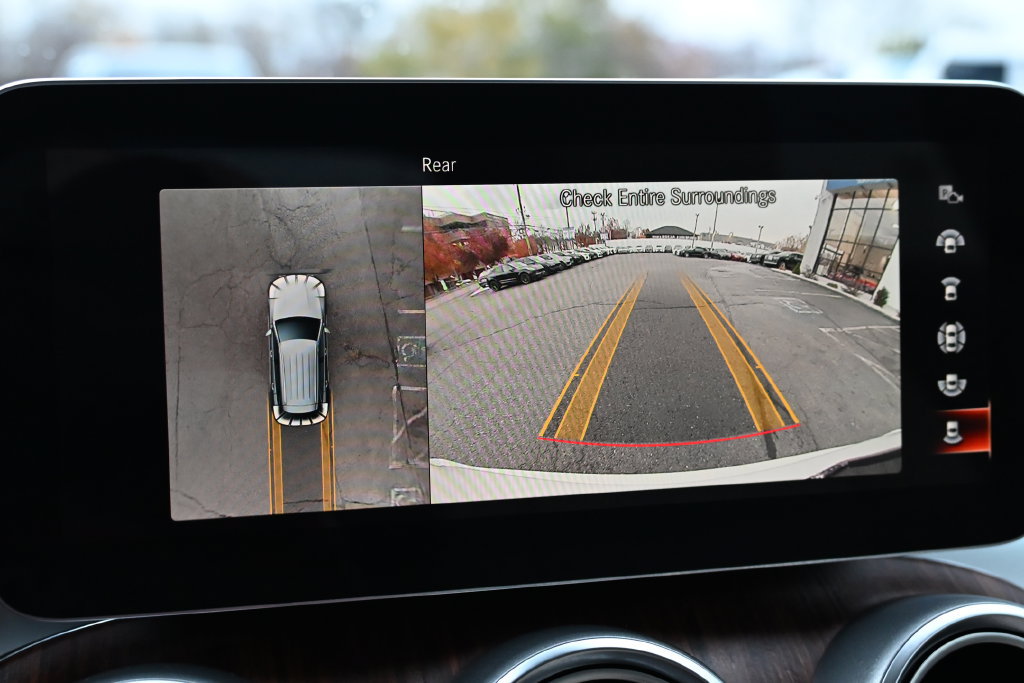Used 2022 Mercedes-Benz GLC 300 4MATIC image 27