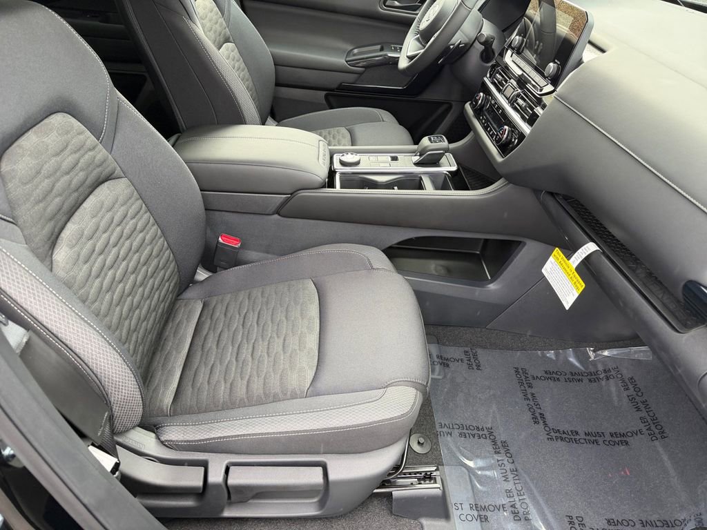 New 2025 Nissan Pathfinder SV image 26