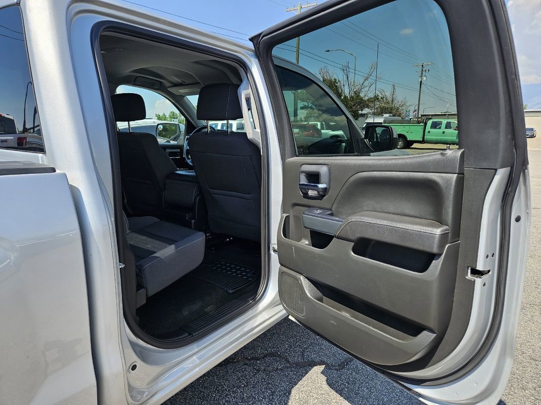 Used 2017 Chevrolet Silverado 1500 LT w/ LT Eassist Package AWD/4WD image 29
