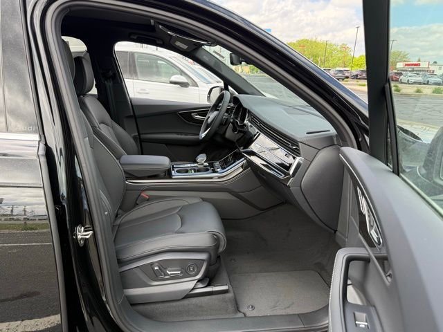 New 2025 Audi Q7 3.0T Prestige image 18