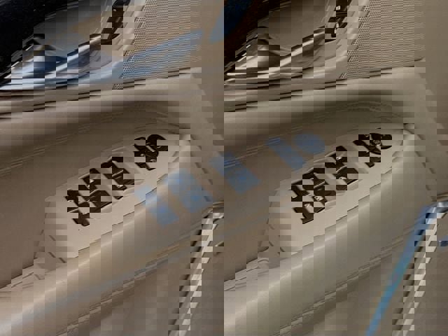 Used 2020 Cadillac Escalade Platinum image 21