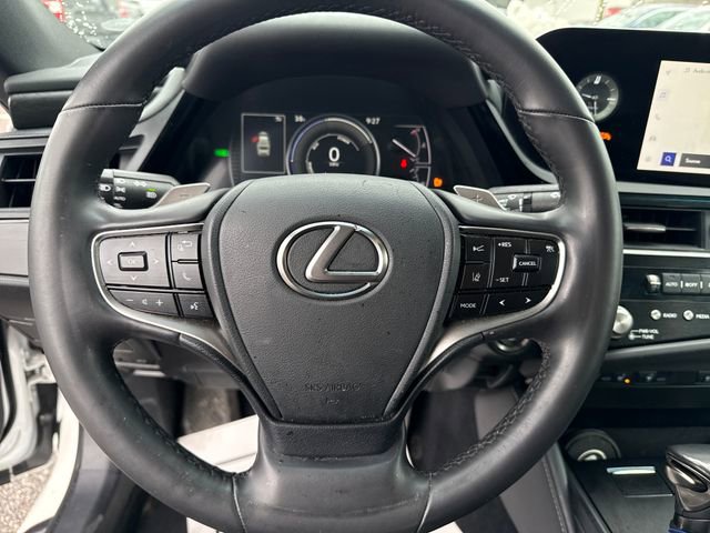 Used 2024 Lexus ES 300h w/ Premium Package image 13