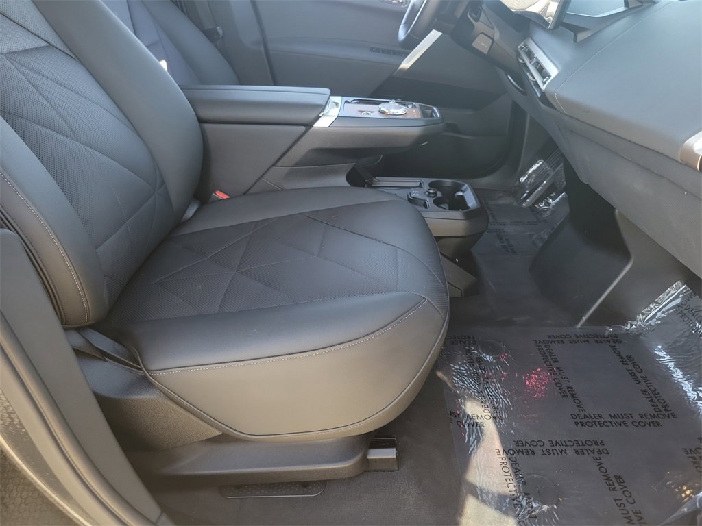 Used 2023 BMW iX xDrive50 image 20